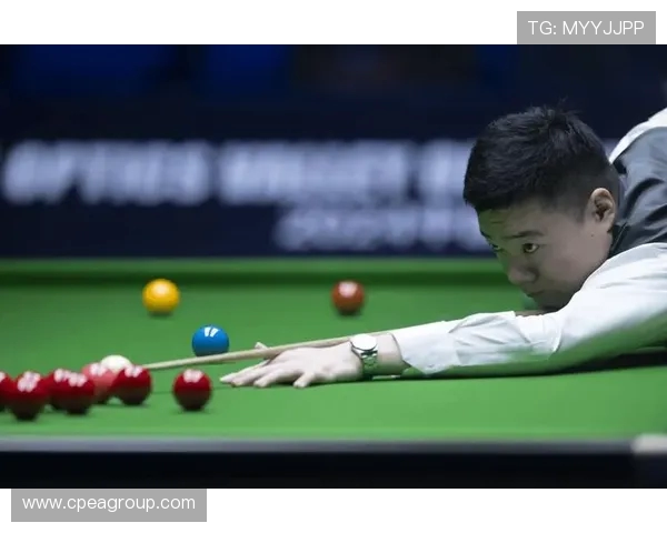 斯诺克赛事背后的传奇故事与技巧揭秘:从台面到冠军之路